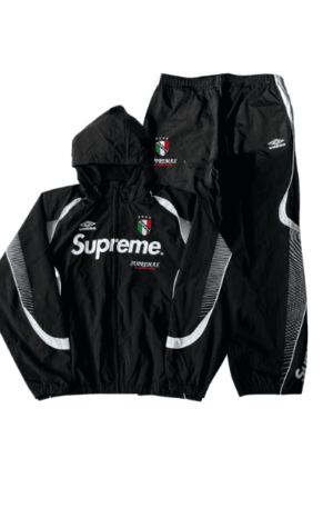 Conjunto Supreme x Umbro "Preto"