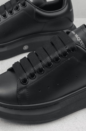 Tênis Alexander McQueen Wedge Sole"Preto"