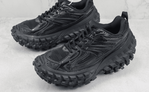 Tênis Balenciaga Bouncer Screw"Preto"