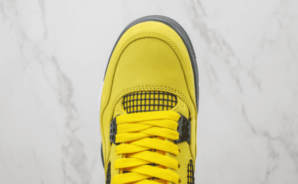 Tênis Nike Air Jordan 4 Retro Lightning - Imagem 4