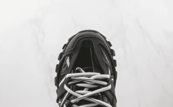 Tênis Balenciaga Track com Detalhes Branco"Preto" - Imagem 6