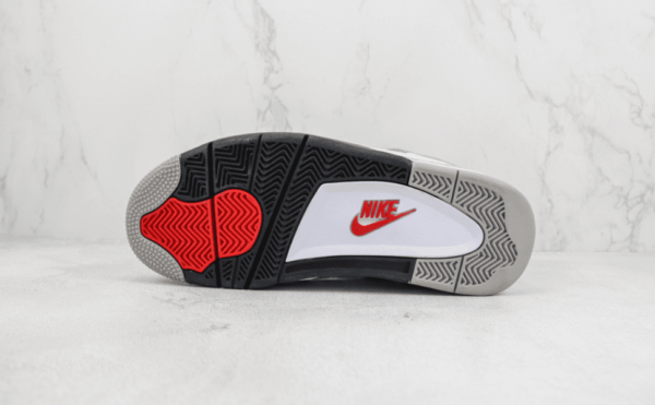 Tênis Nike Air Jordan 4 OG White Cement - Imagem 3