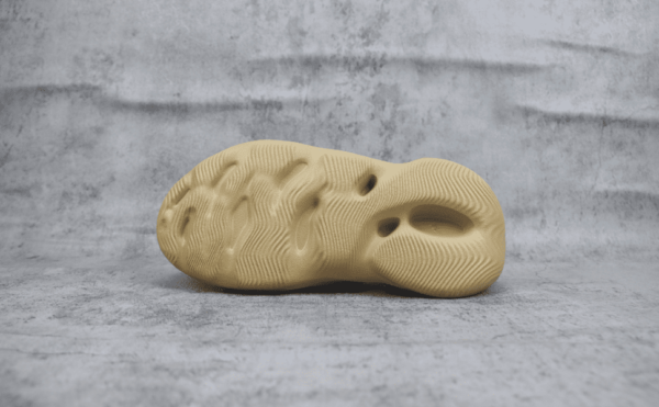 adidas Yeezy Foam RNNR Sulfur - Imagem 3