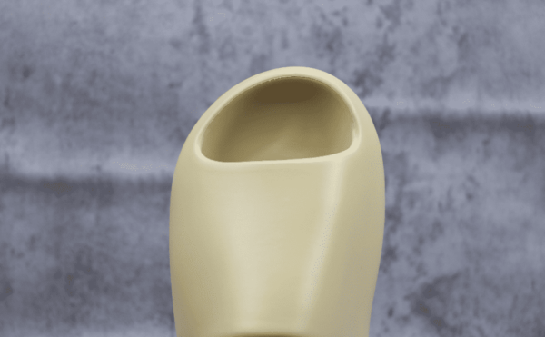 Adidas Yeezy Slide Desert Sand - Imagem 5
