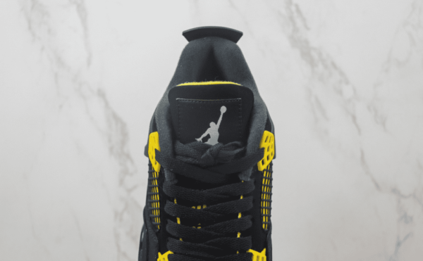 Tênis Nike Air Jordan 4 Thunder - Imagem 5