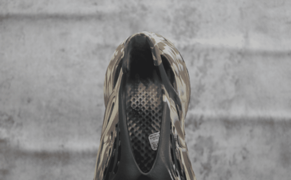 Adidas Yeezy Foam RNR MX Cinder - Imagem 6