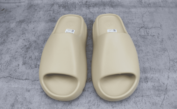 Adidas Yeezy Slides Bone Pure