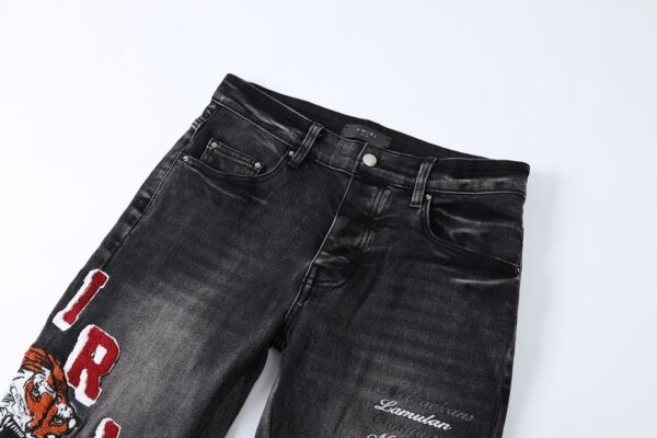 Calça Amiri Jeans Skinny com Trigre bordado "Preta" - Imagem 5
