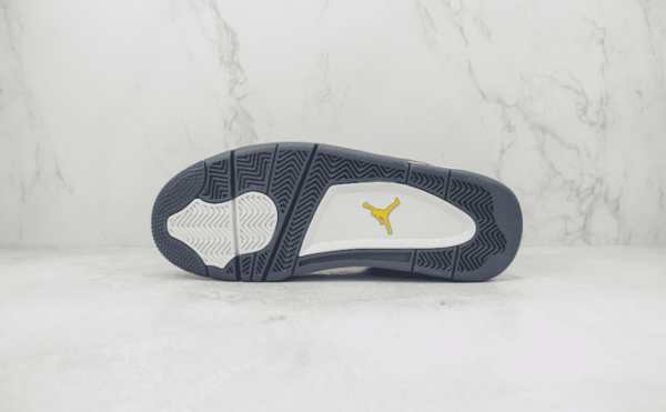 Tênis Nike Air Jordan 4 Retro Lightning - Imagem 3