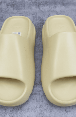 Adidas Yeezy Slide Desert Sand