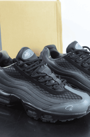 Tênis Nike Air Max 95 x Corteiz Aegean Storm