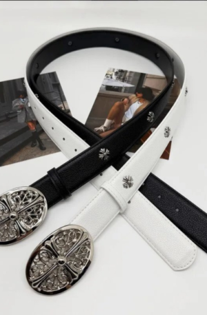 Cintos com Detalhes de Cruzes Pratas