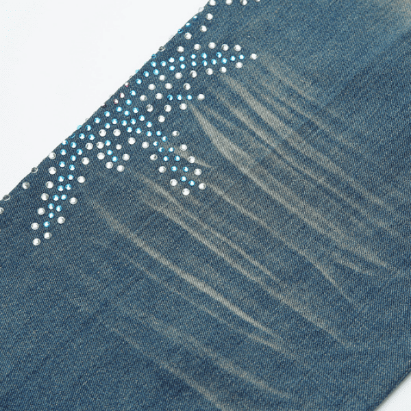 Calça Jeans Vale Forever Valley com Strass - Imagem 11