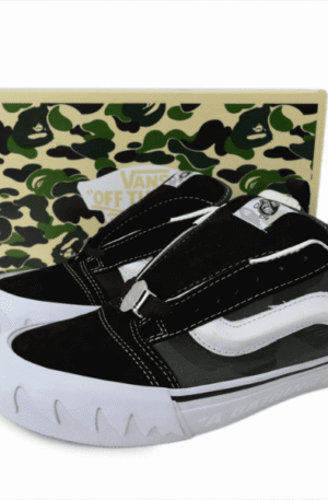 Tênis Bape x Vans Premium Knu Skool Camo Black