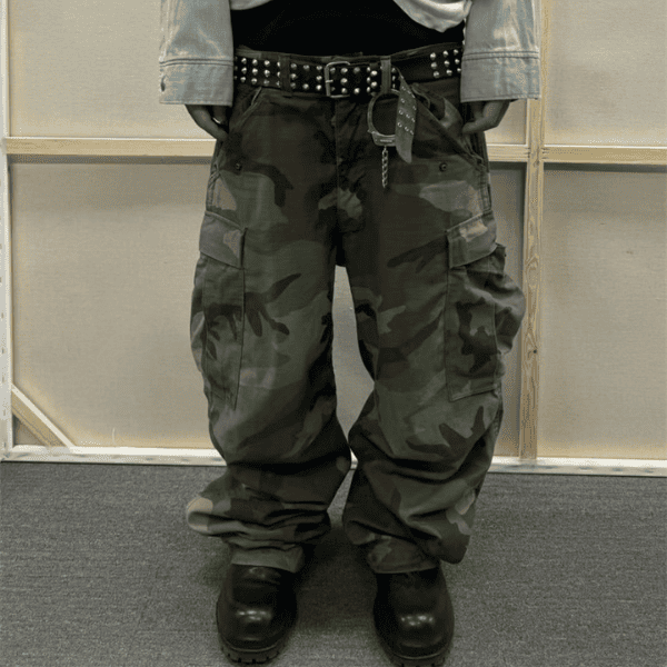 Calça Cargo Vintage Com Estampa Camuflada - Imagem 5
